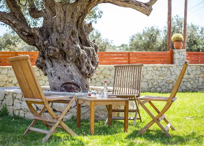 Linda Tsambika Villa