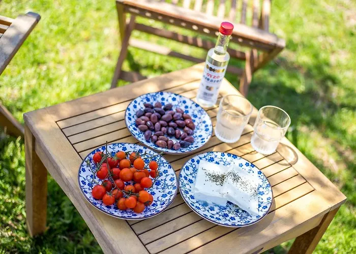 Linda Tsambika Afandou