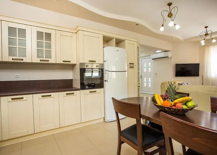 Linda Tsambika 别墅 *