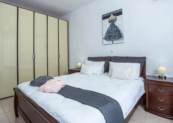 Vila Linda Tsambika Afantou