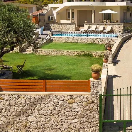 Linda Tsambika Afantou