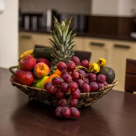 فيلة Linda Tsambika أفانتو